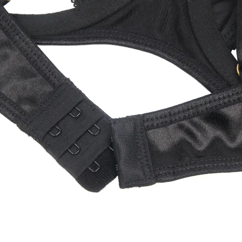 Elevate Elegance with the YesX YX871Q Hollow Cut Halter Bra Set