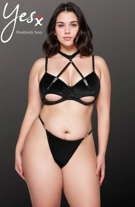 Elevate Elegance with the YesX YX871Q Hollow Cut Halter Bra Set