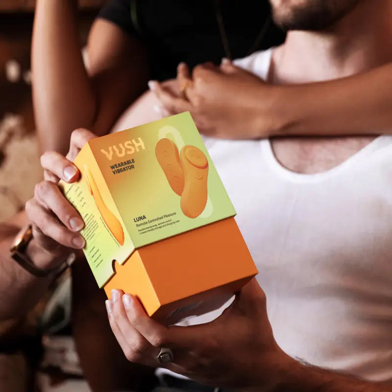 Vush - Couples Play - Luna
