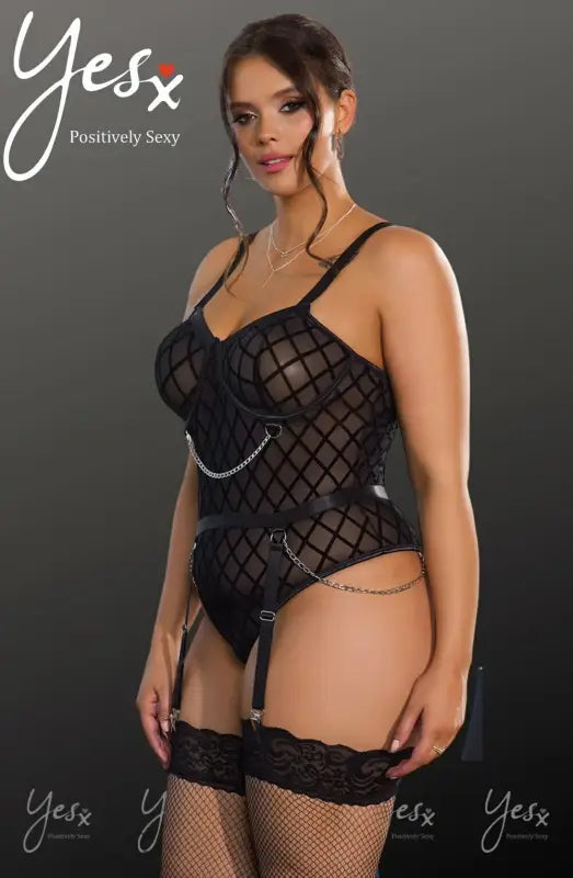 Experience Confidence in the YesX YX846Q Black Body with Captivating Fabric Design