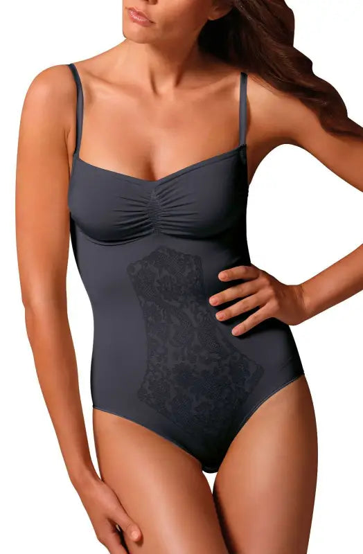 Experience Elegance with the Control Body Featuring Strong Compression and Fine Strap