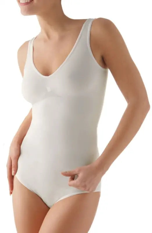 Experience Ultimate Comfort with the Control Body Featuring Wide Straps
