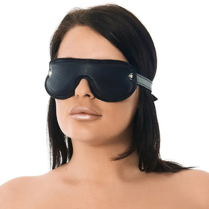 Genuine Leather Cushioned Blindfold for Enhanced Sensory Experience