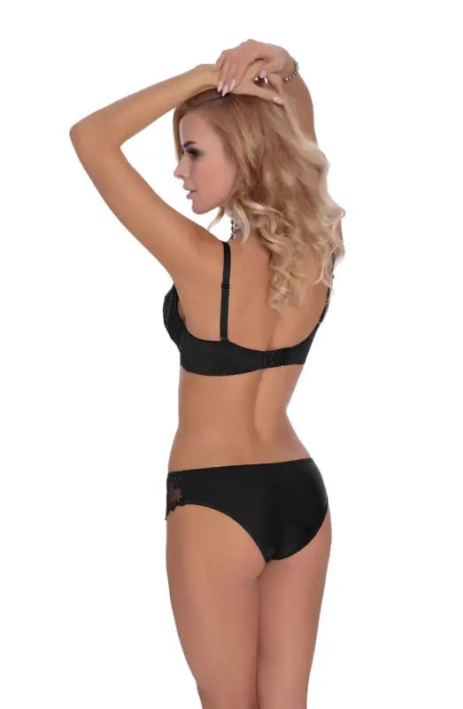 Elevate Elegance with Roza Kalisi Soft Cup Bra in Black