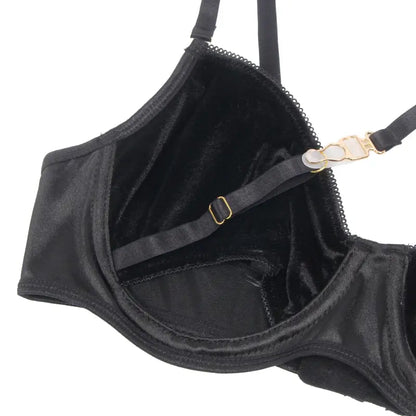 Elevate Elegance with YesX YX871 Hollow Cut Halter Bra Set