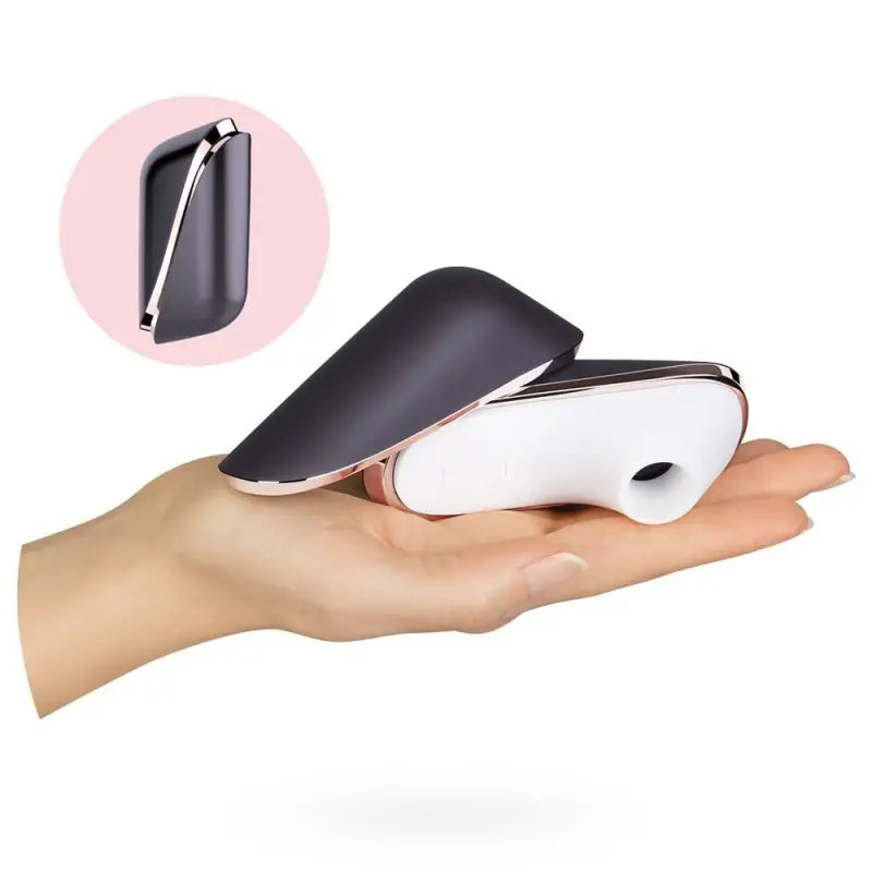 Experience Discreet Pleasure with the Satisfyer Pro Traveler Clitoral Vibrator