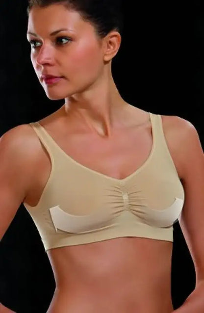 Experience Timeless Elegance with the Medium Support Bra’s Wide Straps Control