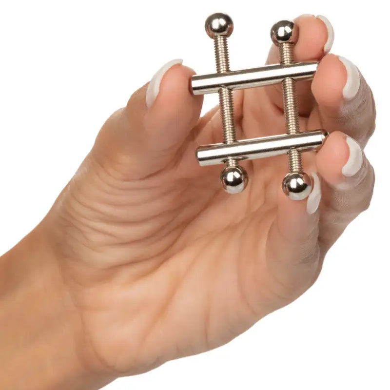 Nipple Grips Crossbar for Intense Pleasure and Sensation